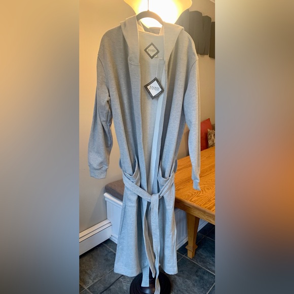 NTW Drake General Store Share History “Macho Man” Robe, L - Picture 1 of 4